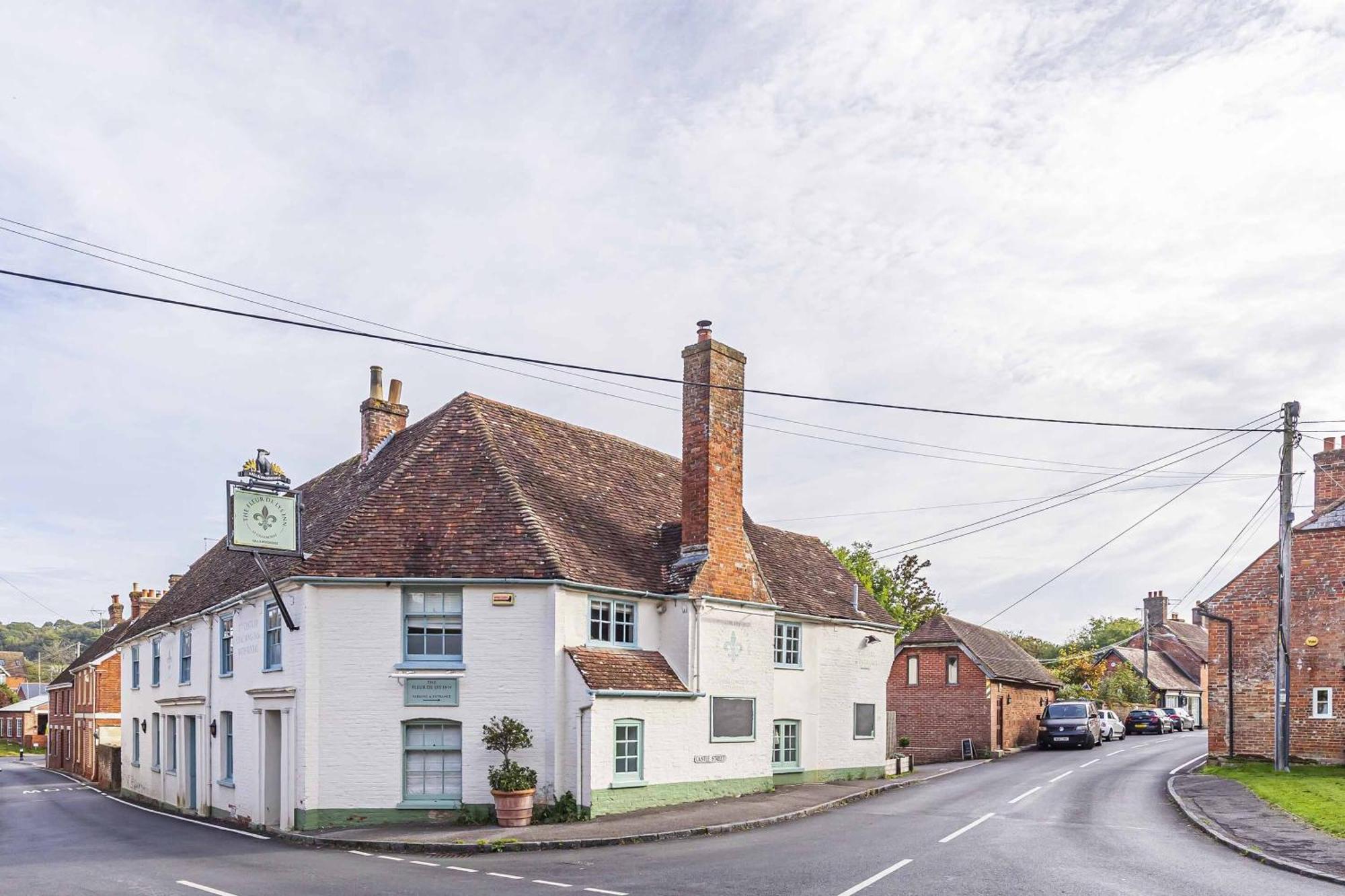 The Fleur De Lys Hotel Cranborne Exterior photo